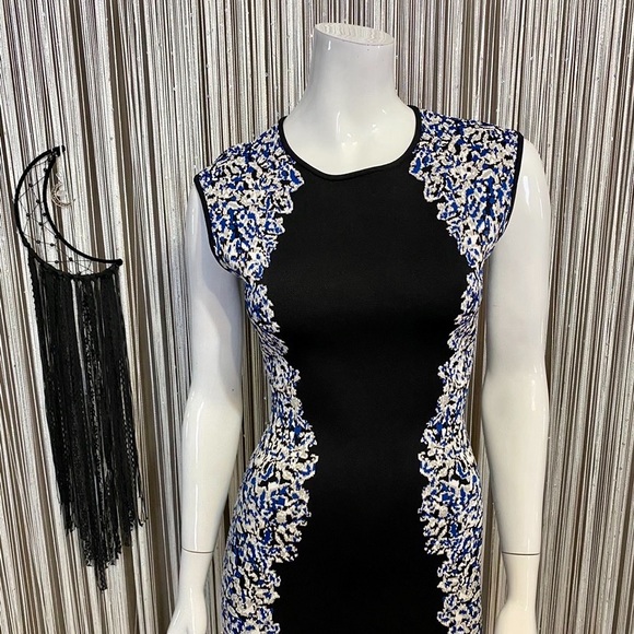 🔻SALE🔻BCBGMAXAZRIA🔹NEW CONDITION - Picture 2 of 12